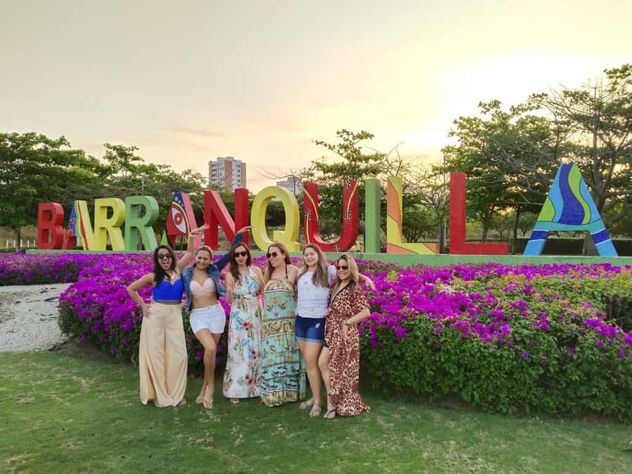 From Cartagena: Barranquilla & Santa Marta Guided City Tour - Barranquilla morning: riverfront views and the Junior de Barranquilla connection