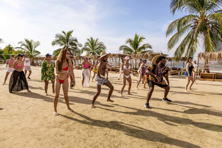 Isla Tierra Bomba beach club: Day Pass with typical food - Drinks and dessert: the pacing that keeps the day relaxing