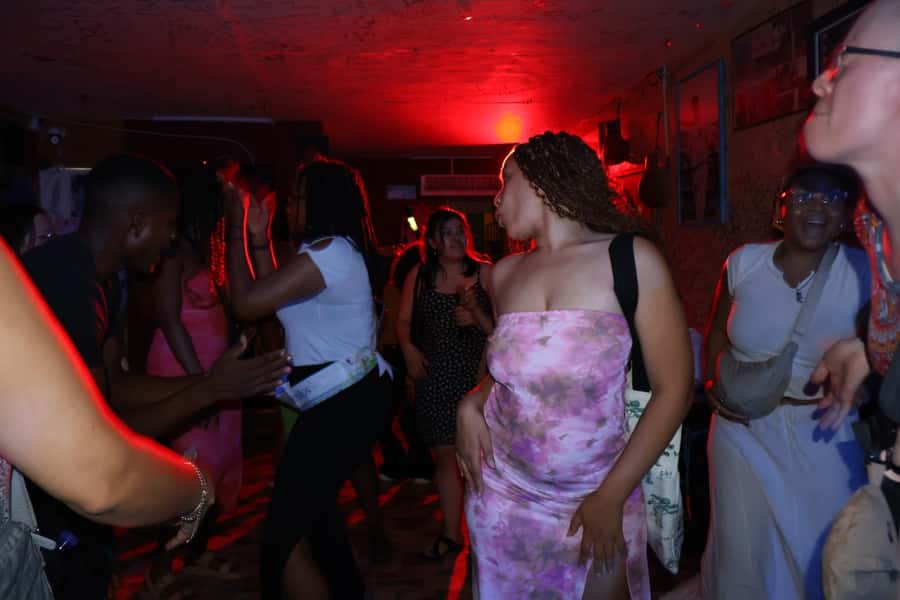 Nightlife: sunset boat party + tour of the old town - Open Bar on the Bay: What’s Included and How to Use It