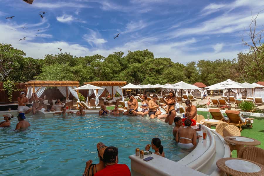 PAO PAO BEACH CLUB - The Morning Flow: Wellness Time and the Boat Outing