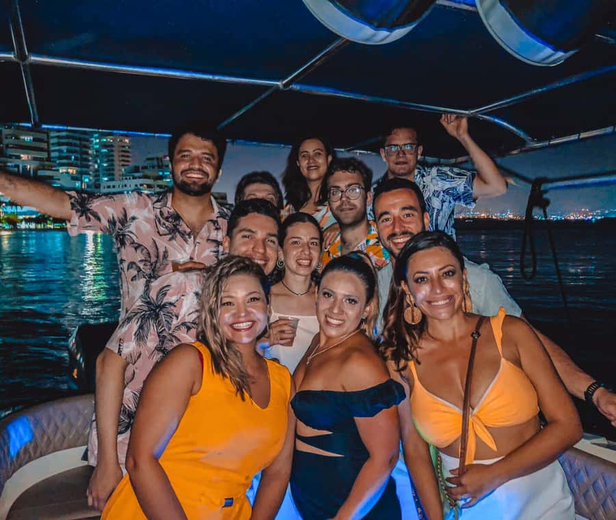 Party Boat in Cartagena Bay with NightClub Ticket - Timeline and flow: how the 2 hours usually play out