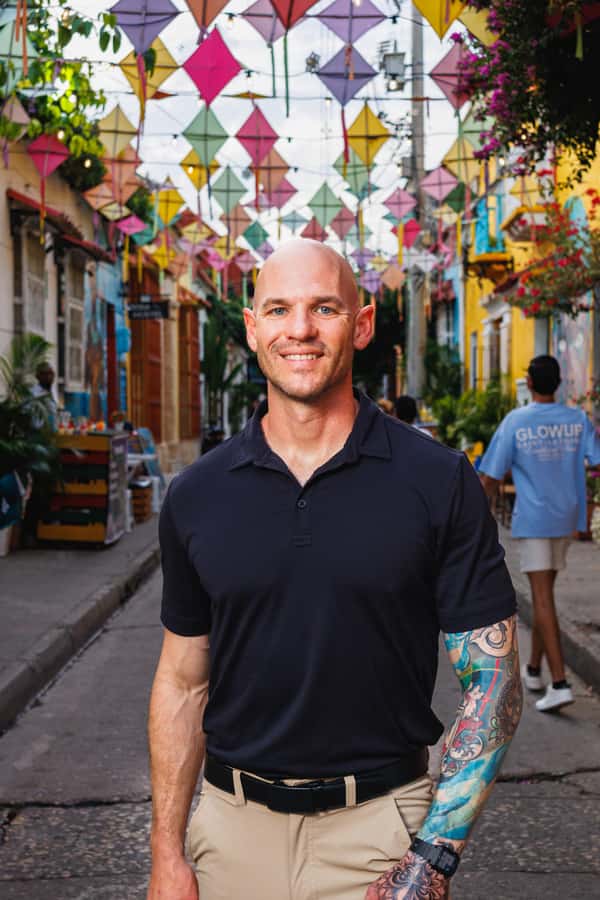 photo session through the streets of cartagena - Practical tips for a smooth Getsemaní photo session