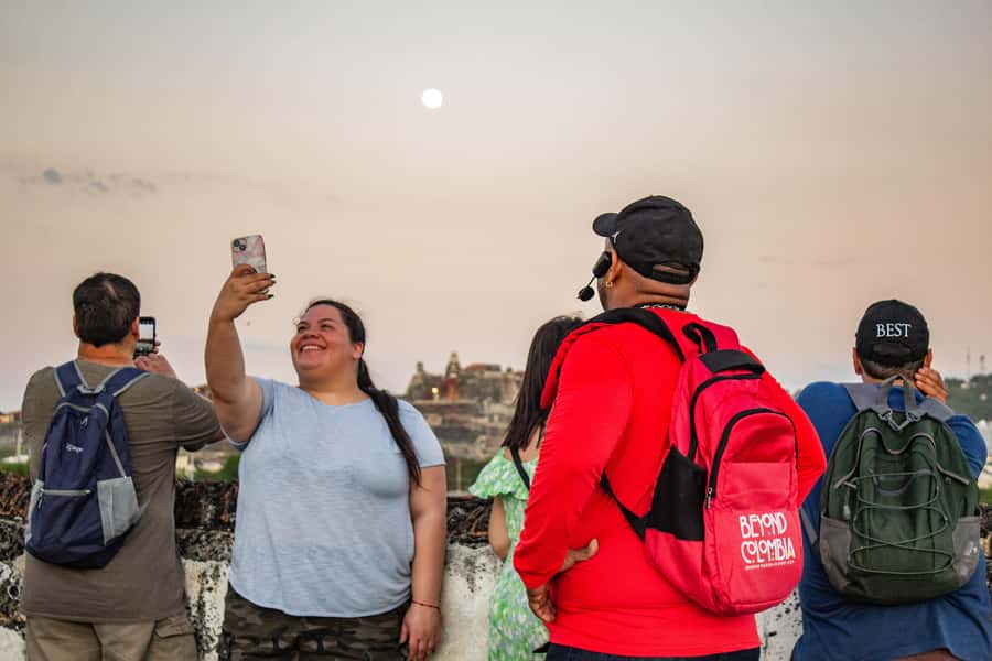 Shared Old Cartagena & Getsemani Tour with Wireless System - Calle de la Magdalena and Calle del Guerrero: the kind of streets that make the stories believable