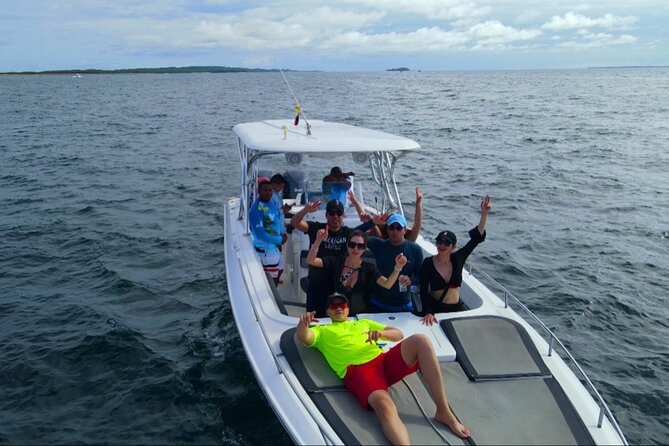 Sport Boat : Rosario Island,lunch on private island - A 9-hour Rosario Islands day built around water time and lunch