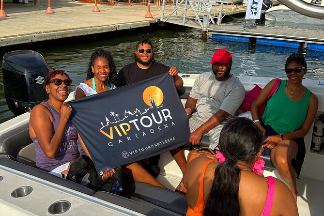 Sport Boat : Rosario Island,lunch on private island - Hotel Isla del Encanto: private beach, pool time, and buffet lunch