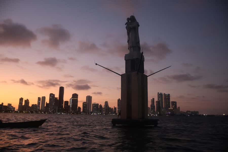 Sunset Party open bar on the bay while sharing with locals - Key highlights at a glance