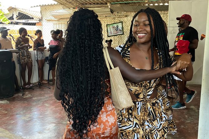 Tour a san Basilio de Palenque desde cartagena - From Pickup to Arrival: The 1-Hour Ride and the Heat Reality