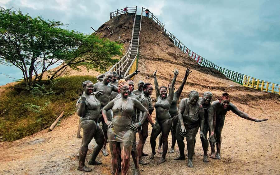 Volcan del Totumo + Playa + Piscina - Key things to know before you go