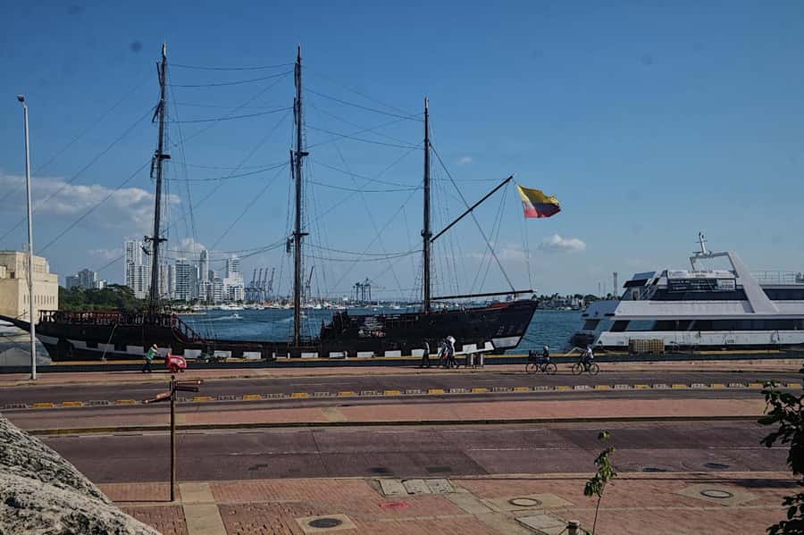 Walled City, Getsemani San Felipe Castle Cartagena City Tour - Should you book this Cartagena Walled City and San Felipe tour?